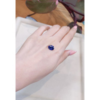 3.51 Ct. Blue Sapphire from Ceylon (Sri Lanka) Life Style