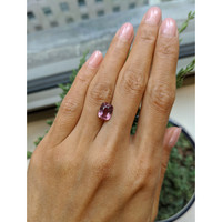 3.17 Ct. Padparadscha Sapphire from Madagascar Life Style