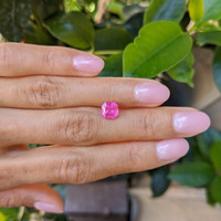 2.28 Ct. Pink Sapphire from Burma (Myanmar) Life Style