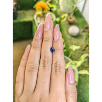 1.05 Ct. Blue Sapphire from Ceylon (Sri Lanka) Life Style