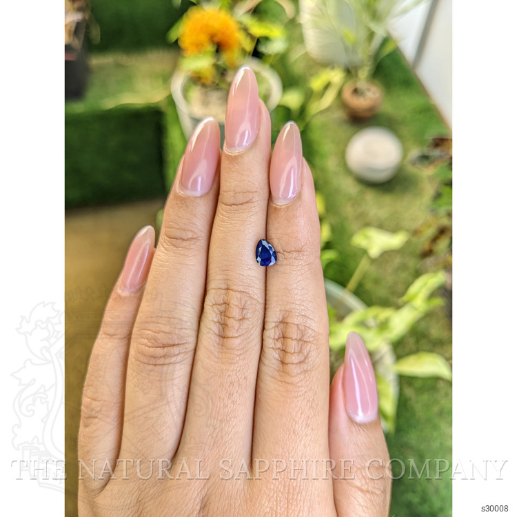 1.05 Ct. Blue Sapphire from Ceylon (Sri Lanka)