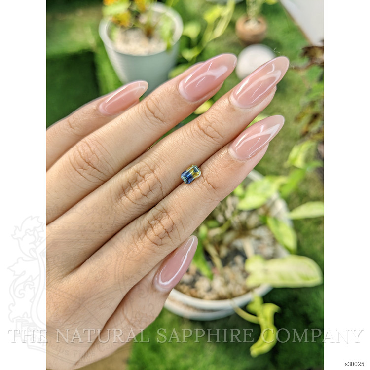 0.79 Ct. Bi Color Sapphire from Ceylon (Sri Lanka)