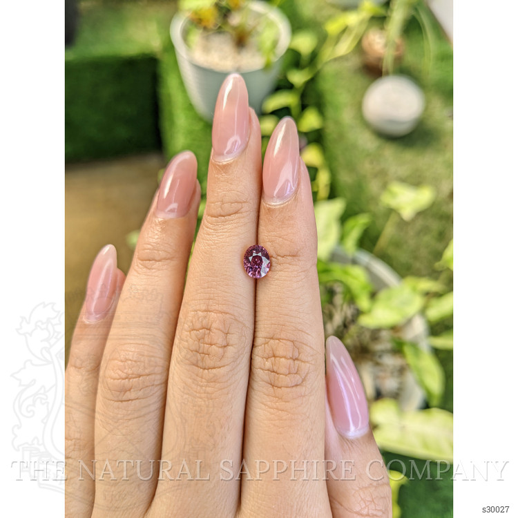 1.59 Ct. Pink Sapphire from Ceylon (Sri Lanka)