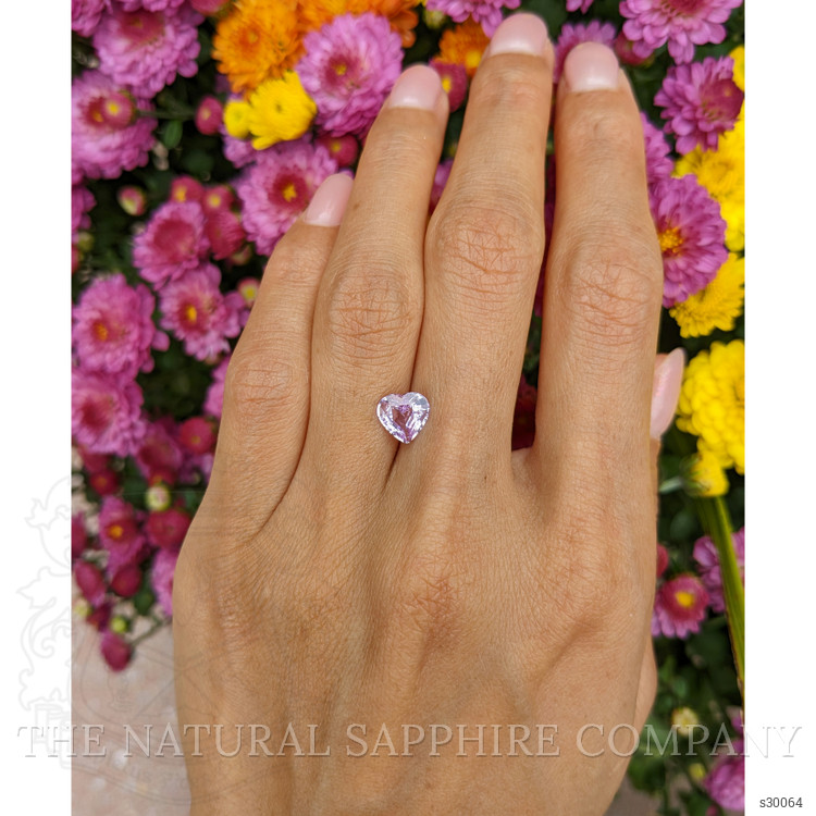 1.56 Ct. Pink Sapphire from Ceylon (Sri Lanka)