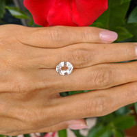 3.55 Ct. Padparadscha Sapphire from Ceylon (Sri Lanka) Life Style