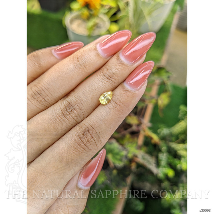 1.05 Ct. Yellow Sapphire from Ceylon (Sri Lanka)