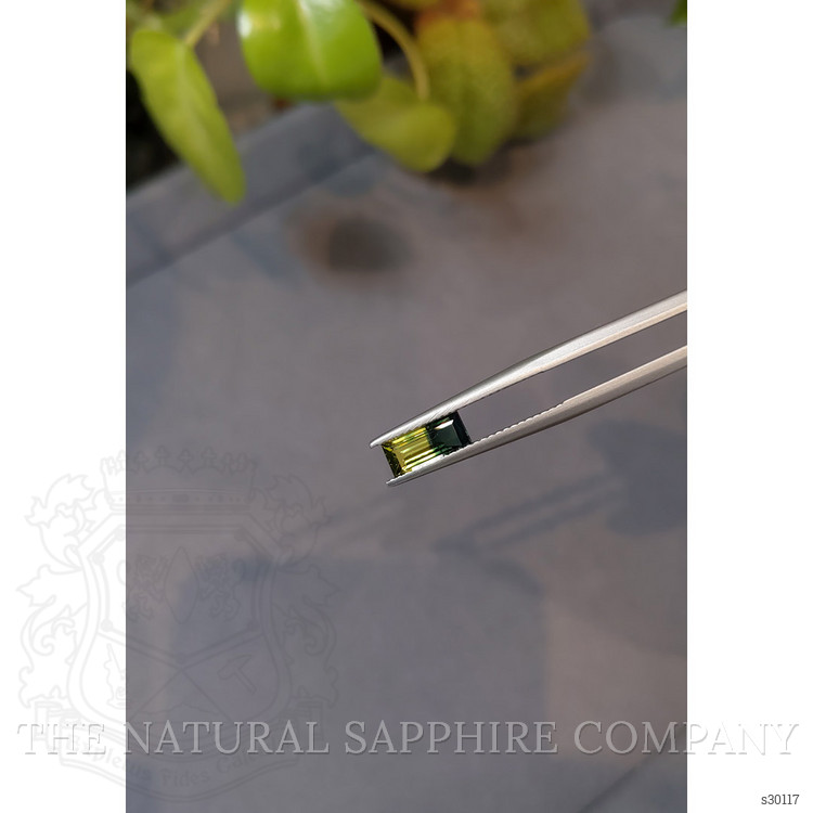 1.06 Ct. Bi Color / Parti Sapphire from Ceylon (Sri Lanka)