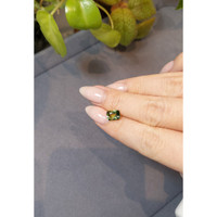 2.02 Ct. Bi Color Sapphire from Ceylon (Sri Lanka) Life Style