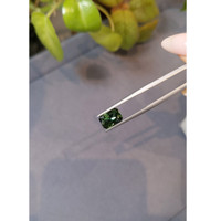 2.20 Ct. Green Sapphire from Ceylon (Sri Lanka) Life Style