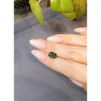2.64 Ct. Yellowish Green Sapphire from Ceylon (Sri Lanka) Life Style