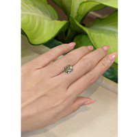 3.51 Ct. Green Sapphire from Ceylon (Sri Lanka) Life Style