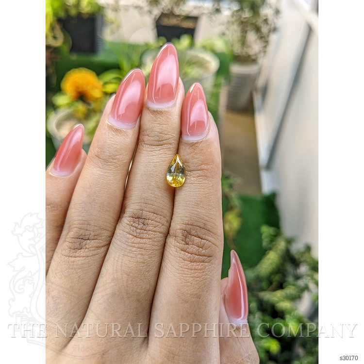 2.07 Ct. Bi Color Sapphire from Ceylon (Sri Lanka)