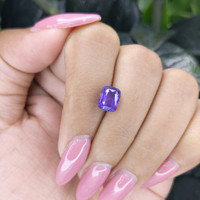 3.07 Ct. Bluish Purple Sapphire from Ceylon (Sri Lanka) Life Style