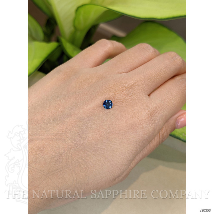 0.49 Ct. Blue Sapphire from Ceylon (Sri Lanka)