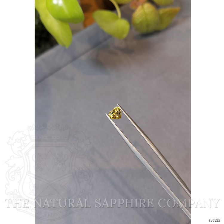 0.98 Ct. Yellow Sapphire from Ceylon (Sri Lanka)