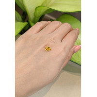 1.01 Ct. Yellowish Orange Sapphire from Ceylon (Sri Lanka) Life Style