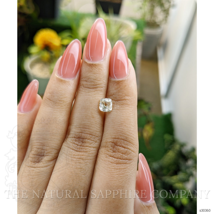 1.05 Ct. Yellow Sapphire from Ceylon (Sri Lanka)