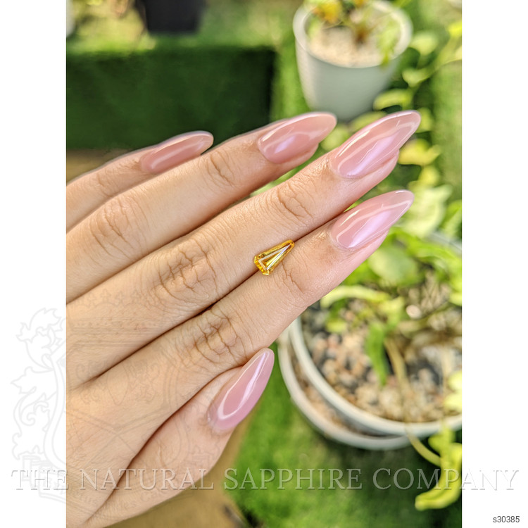 0.96 Ct. Yellow Sapphire from Ceylon (Sri Lanka)