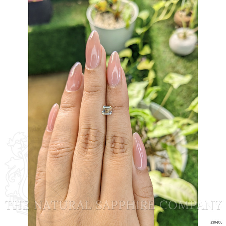 0.65 Ct. Bi Color Sapphire from Ceylon (Sri Lanka)