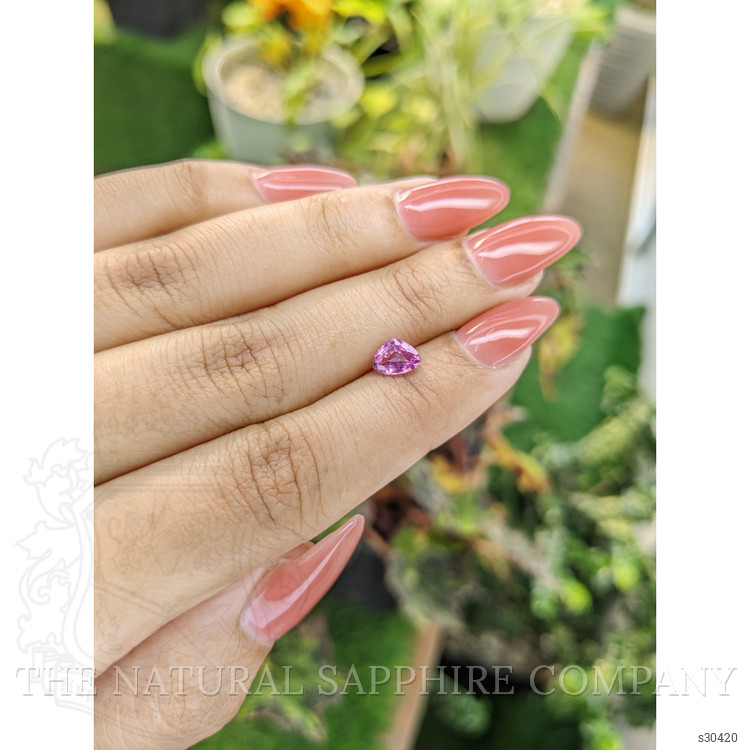 0.87 Ct. Pink Sapphire from Ceylon (Sri Lanka)