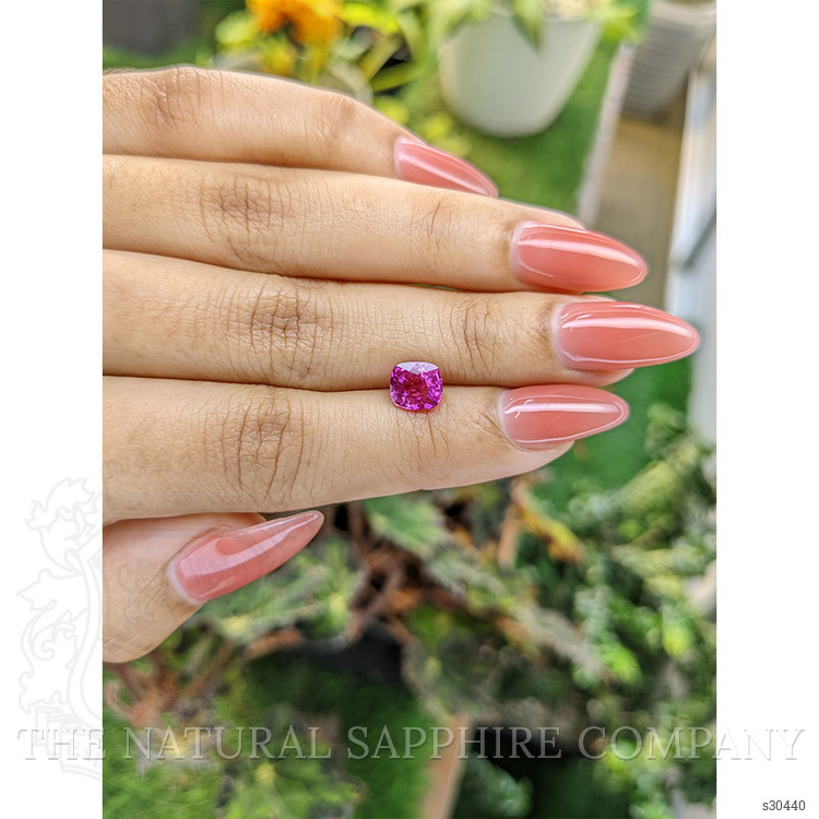 1.56 Ct. Purplish Pink Sapphire from Ceylon (Sri Lanka)
