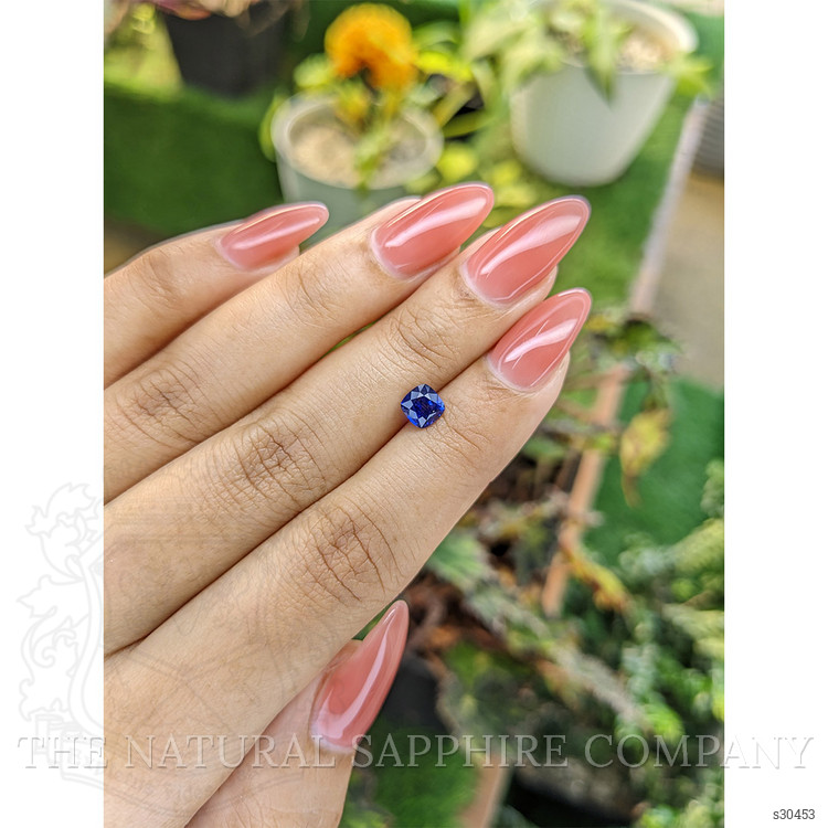 1.05 Ct. Blue Sapphire from Ceylon (Sri Lanka)