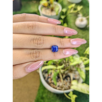 3.06 Ct. Blue Sapphire from Ceylon (Sri Lanka) Life Style