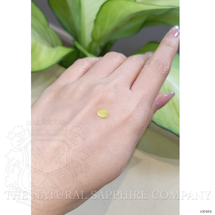1.38 Ct. Yellow Cabochon Sapphire from Ceylon (Sri Lanka)