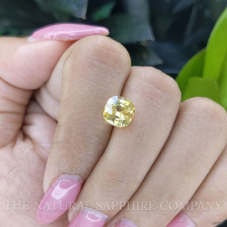 2.70 Ct. Yellow Sapphire from Ceylon (Sri Lanka)