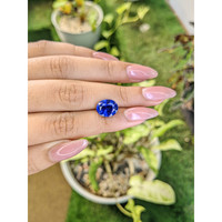5.16 Ct. Blue Sapphire from Ceylon (Sri Lanka) Life Style