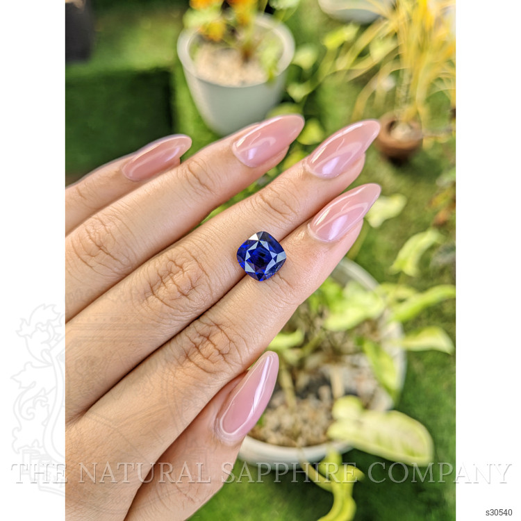 4.63 Ct. Blue Sapphire from Ceylon (Sri Lanka)