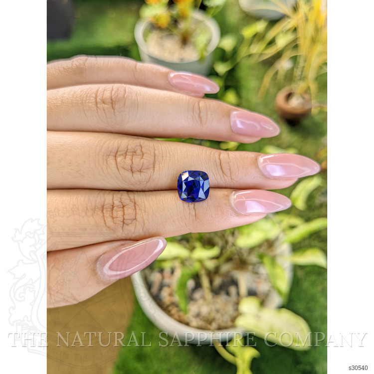 4.63 Ct. Blue Sapphire from Ceylon (Sri Lanka)