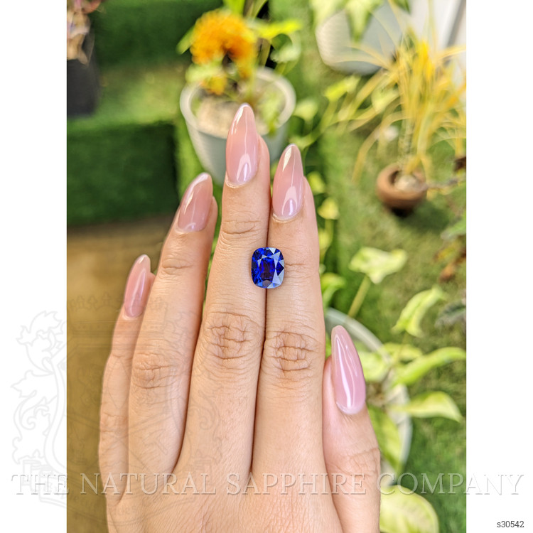 4.35 Ct. Blue Sapphire from Ceylon (Sri Lanka)