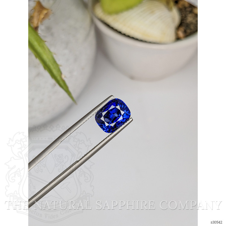 4.35 Ct. Blue Sapphire from Ceylon (Sri Lanka)