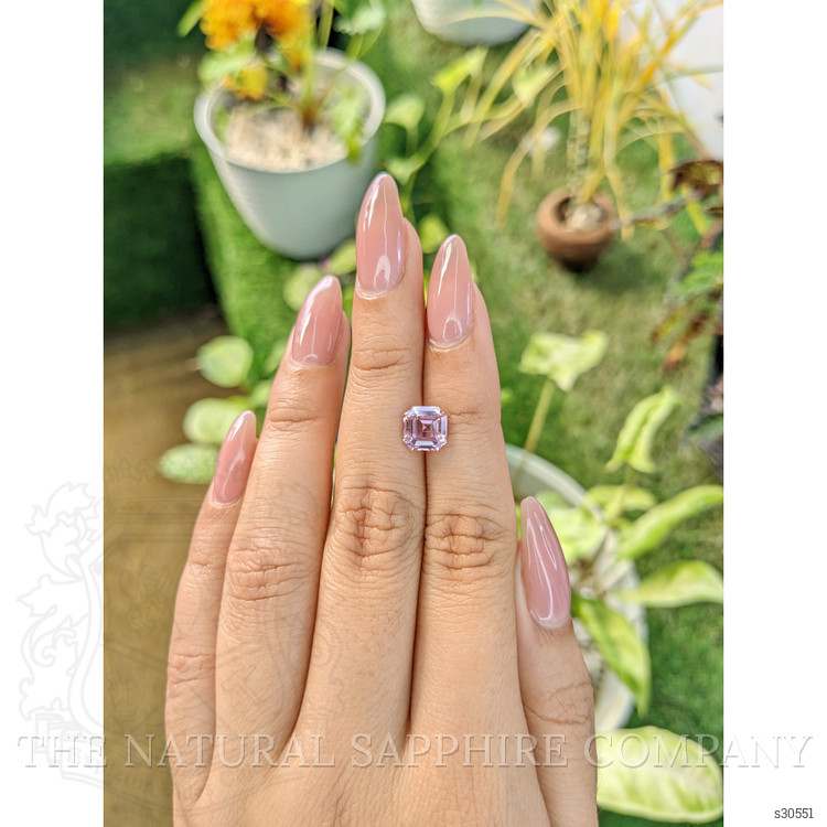 2.26 Ct. Purplish Pink Sapphire from Ceylon (Sri Lanka)