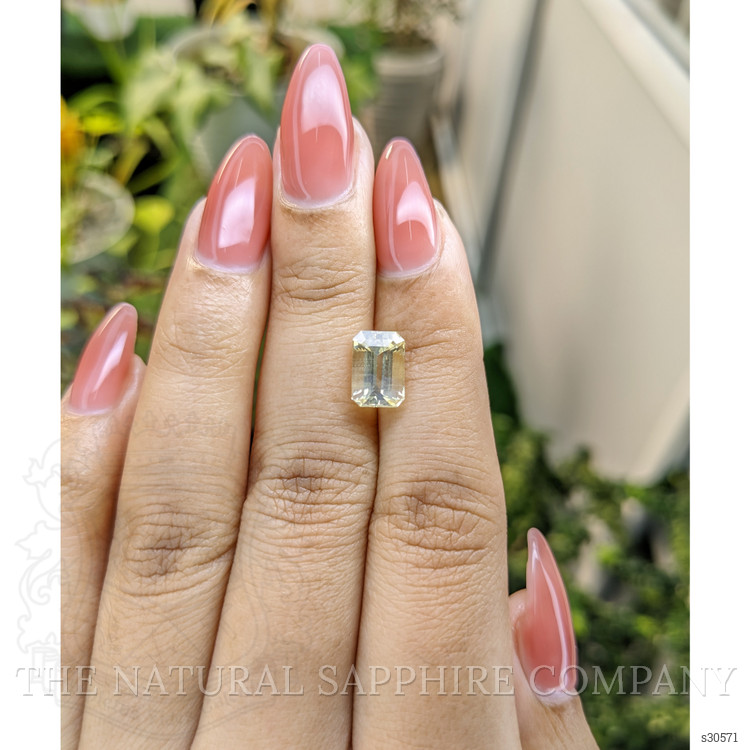 3.02 Ct. Yellow Sapphire from Ceylon (Sri Lanka)