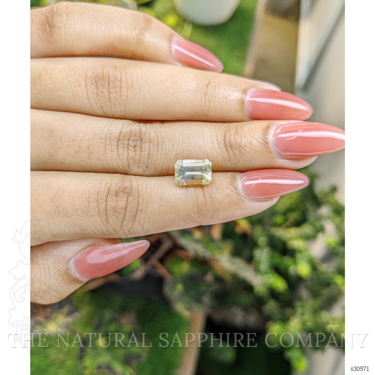 3.02 Ct. Yellow Sapphire from Ceylon (Sri Lanka)