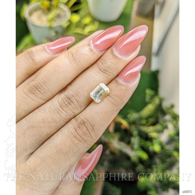 3.02 Ct. Yellow Sapphire from Ceylon (Sri Lanka)