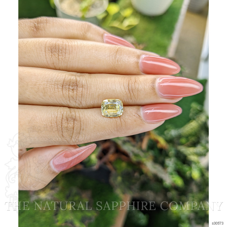 3.46 Ct. Yellow Sapphire from Ceylon (Sri Lanka)
