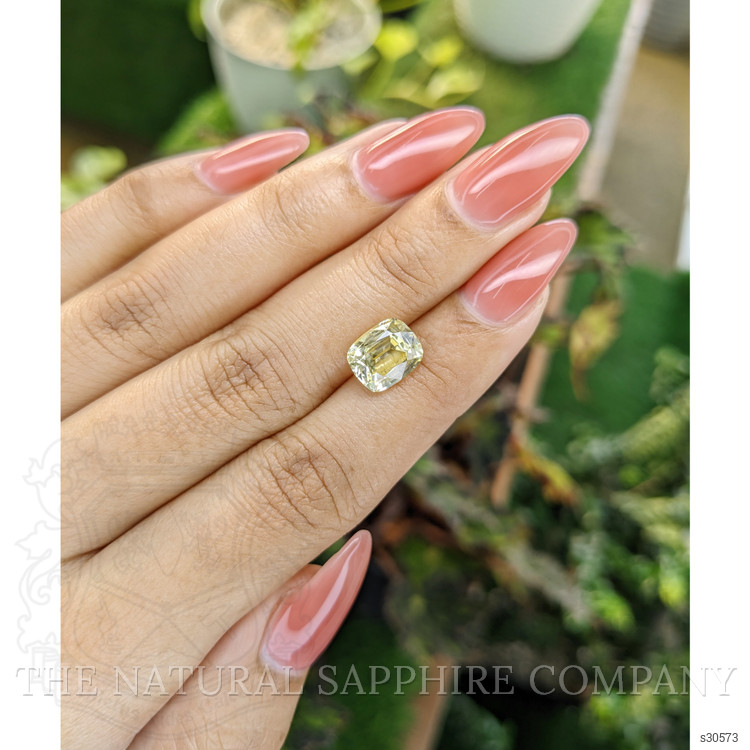 3.46 Ct. Yellow Sapphire from Ceylon (Sri Lanka)