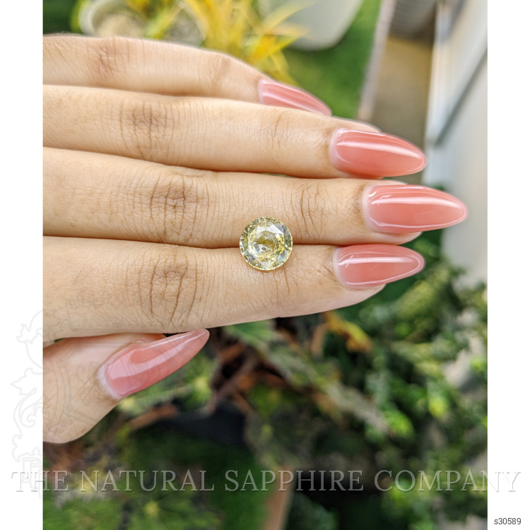 4.56 Ct. Yellow Sapphire from Ceylon (Sri Lanka)
