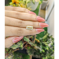 5.40 Ct. Yellow Sapphire from Ceylon (Sri Lanka) Life Style