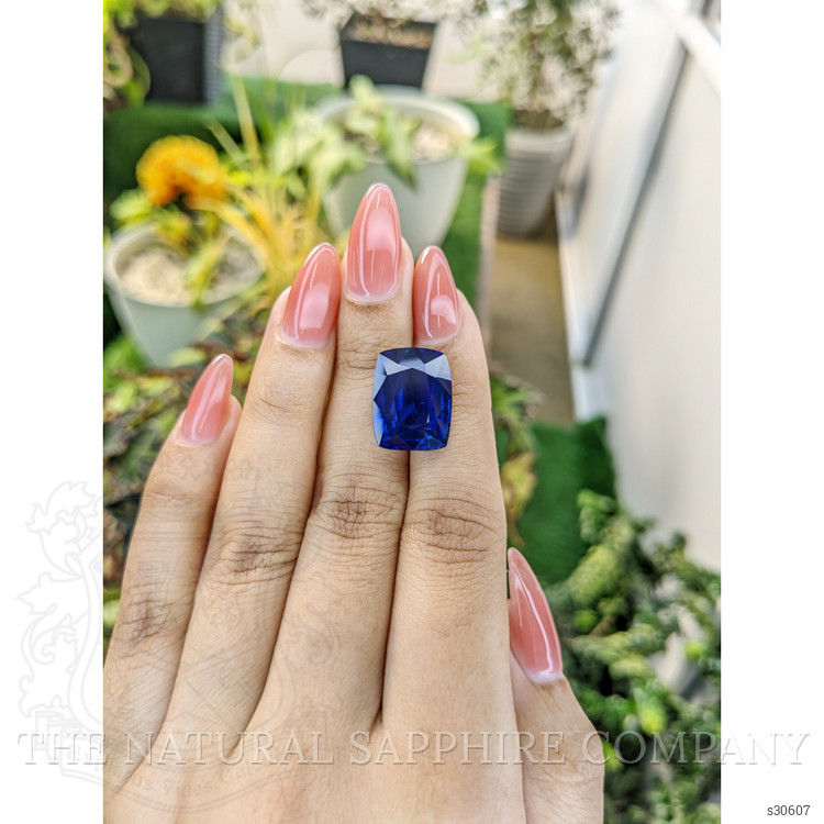 15.51 Ct. Blue Sapphire from Ceylon (Sri Lanka)