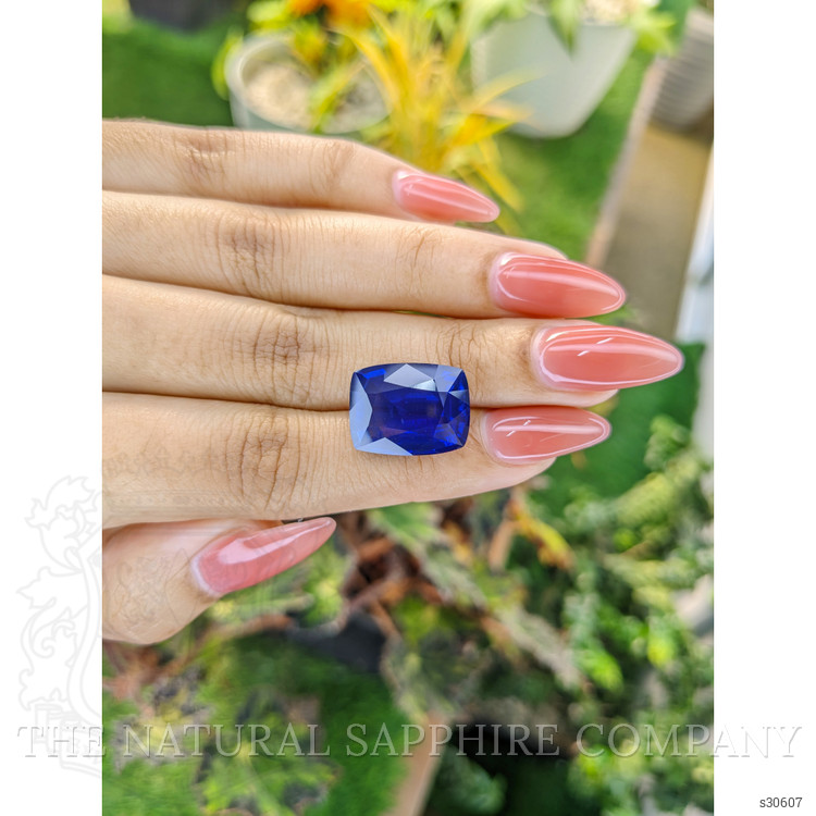 15.51 Ct. Blue Sapphire from Ceylon (Sri Lanka)