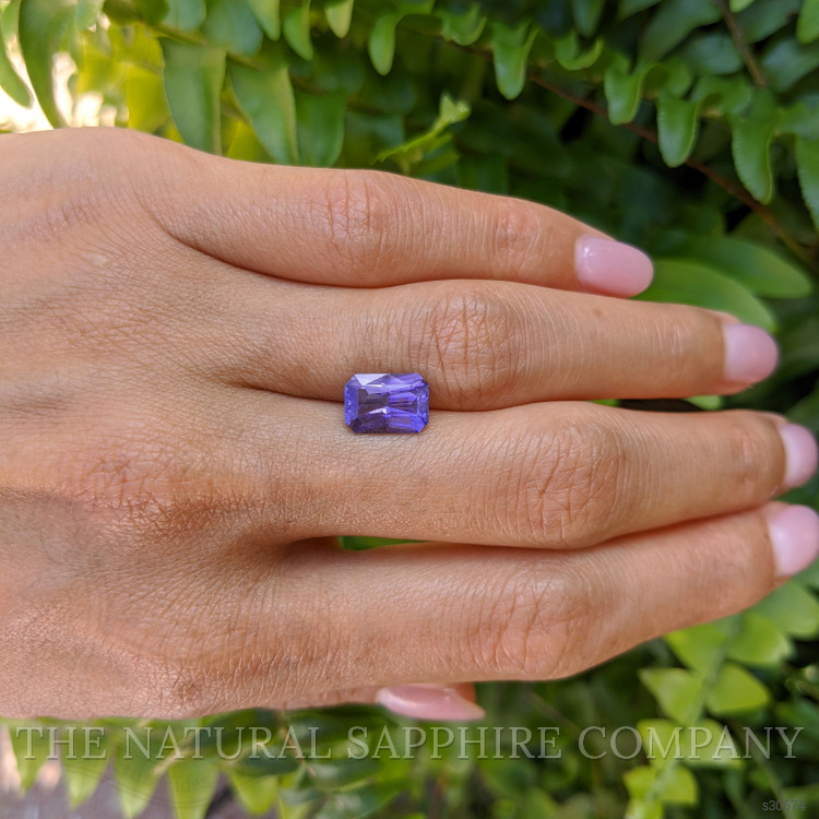 2.98 Ct. Purple Sapphire from Ceylon (Sri Lanka)