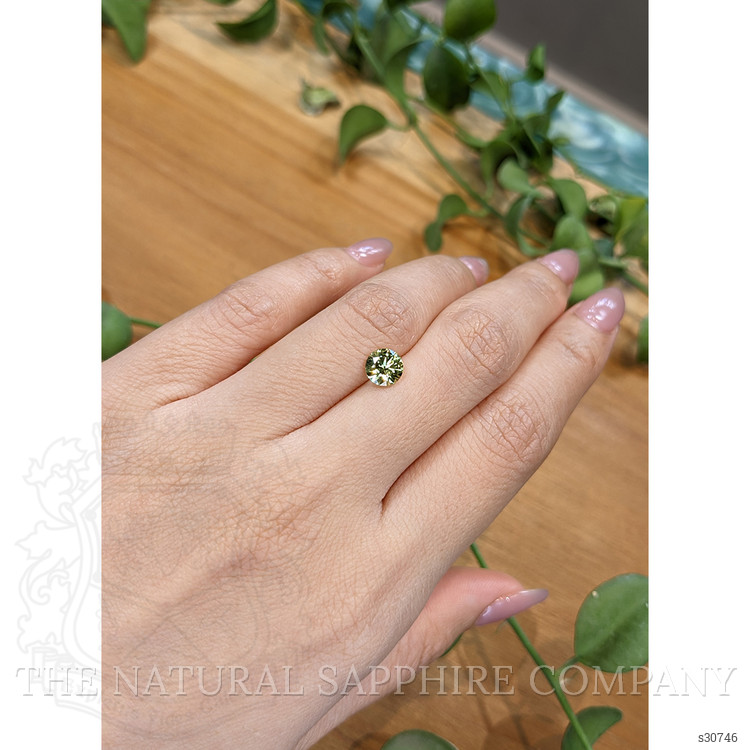 1.32 Ct. Greenish Yellow Sapphire from Montana