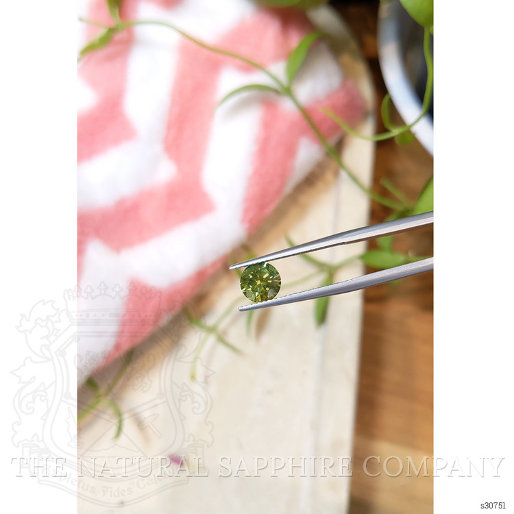 1.75 Ct. Yellowish Green Sapphire from Montana