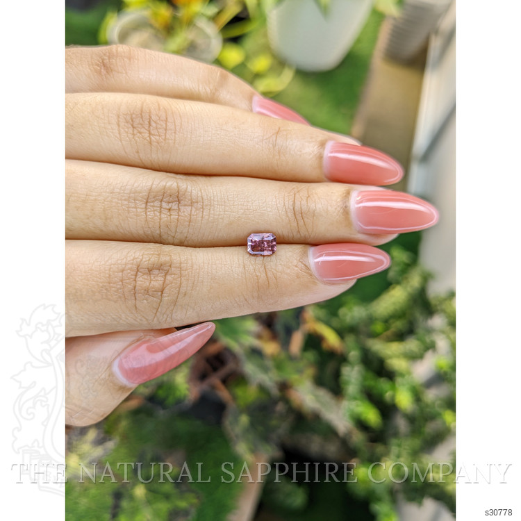 0.86 Ct. Pink Sapphire from Ceylon (Sri Lanka)
