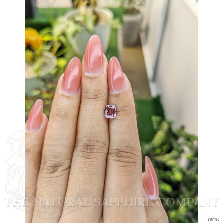 1.47 Ct. Pink Sapphire from Ceylon (Sri Lanka)