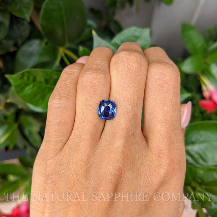 3.32 Ct. Blue Sapphire from Ceylon (Sri Lanka)